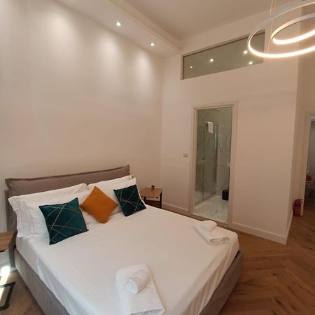 Be-C0 Centrale New Double Suite Milan Bagian luar foto