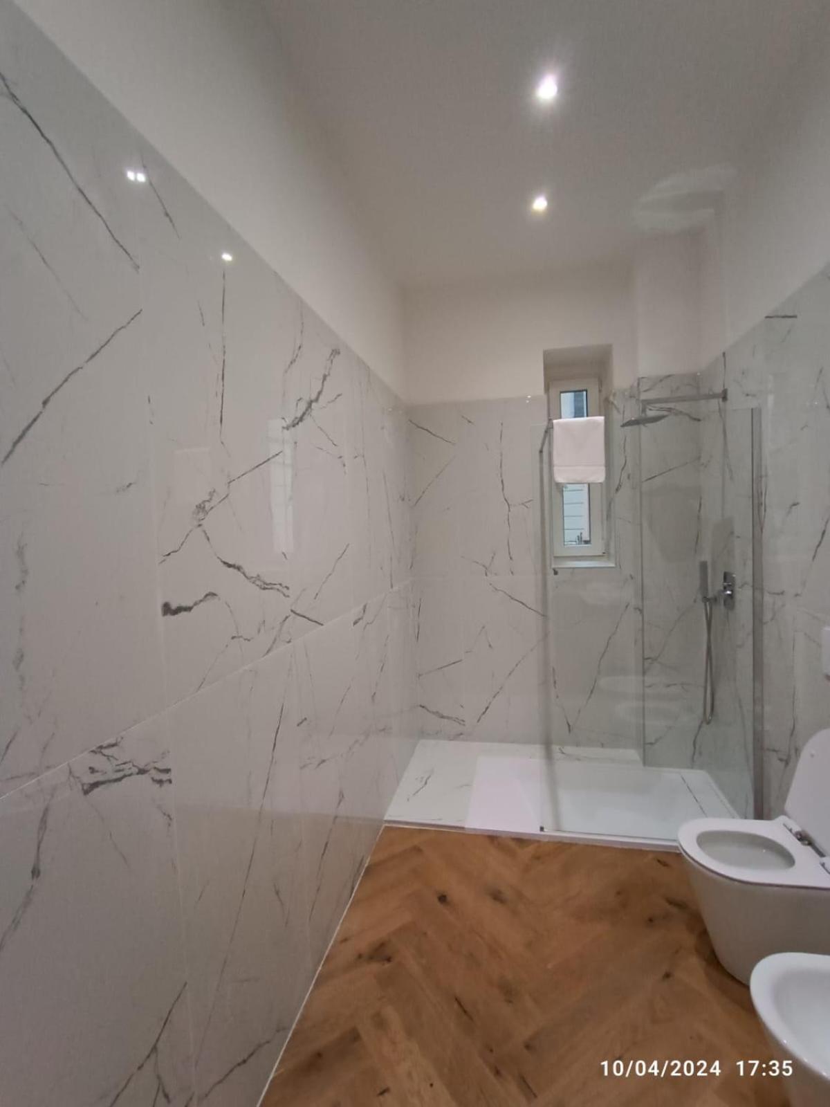 Be-C0 Centrale New Double Suite Milan Bagian luar foto