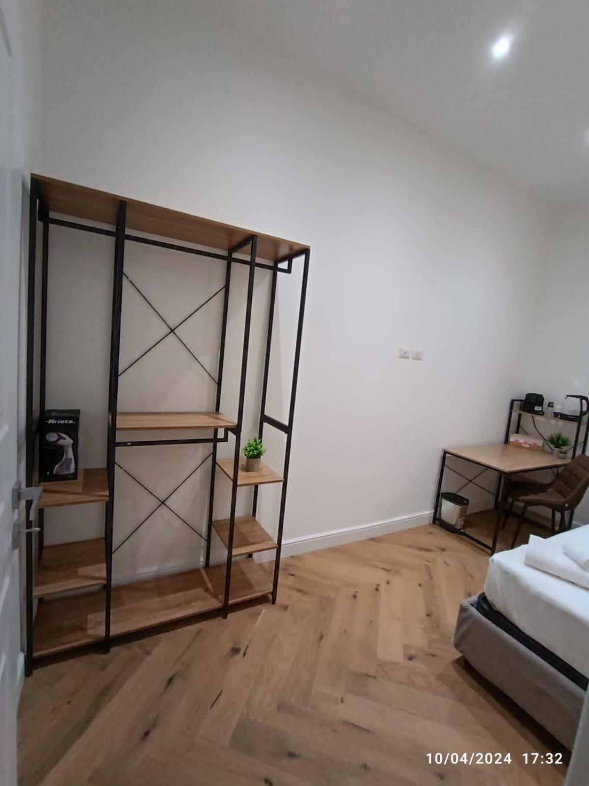 Be-C0 Centrale New Double Suite Milan Bagian luar foto