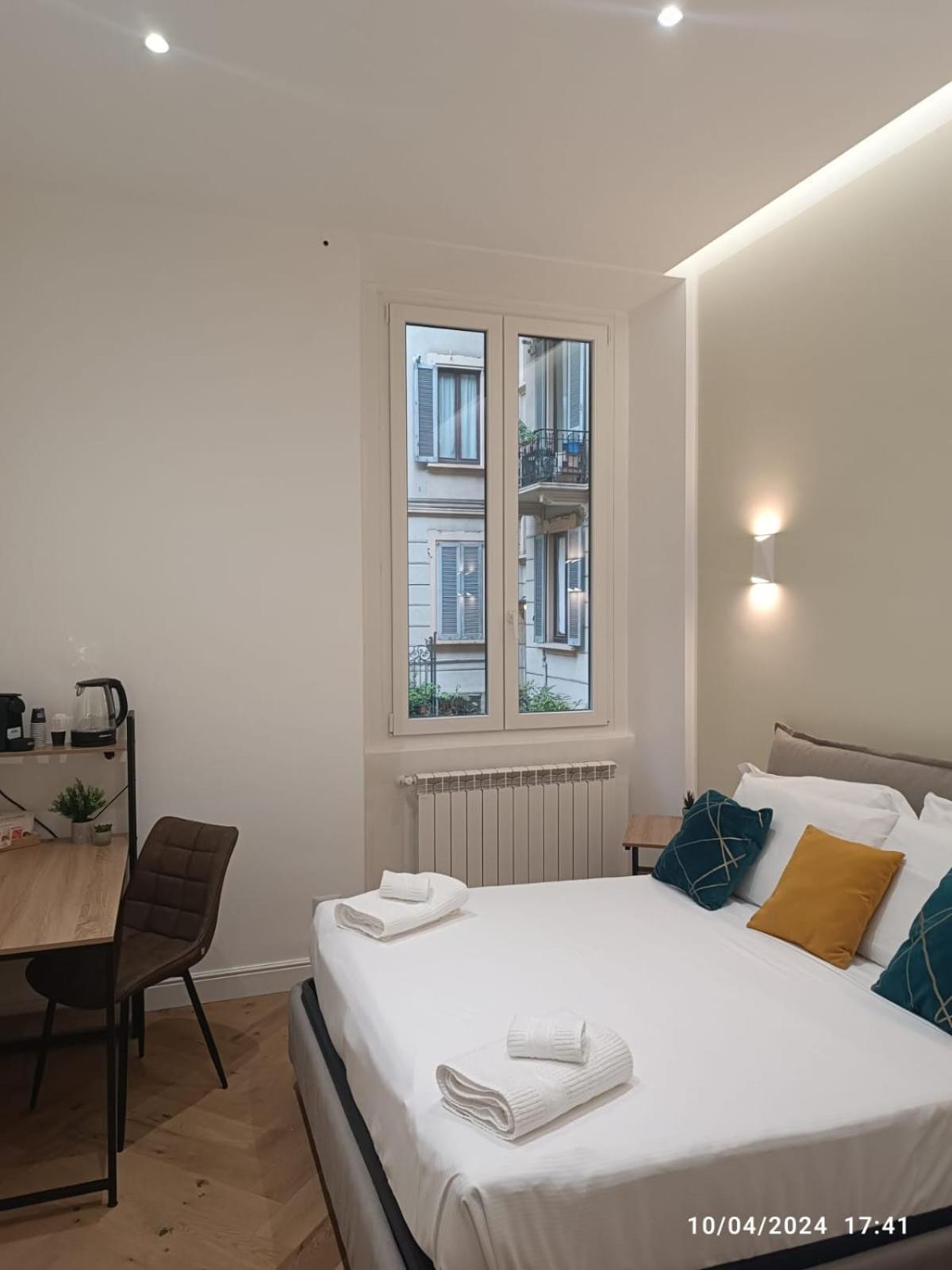 Be-C0 Centrale New Double Suite Milan Bagian luar foto
