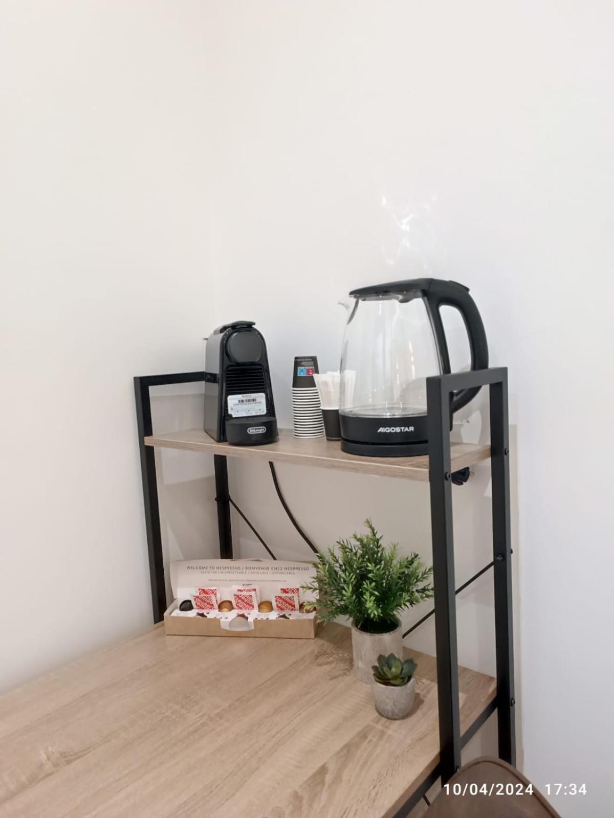 Be-C0 Centrale New Double Suite Milan Bagian luar foto